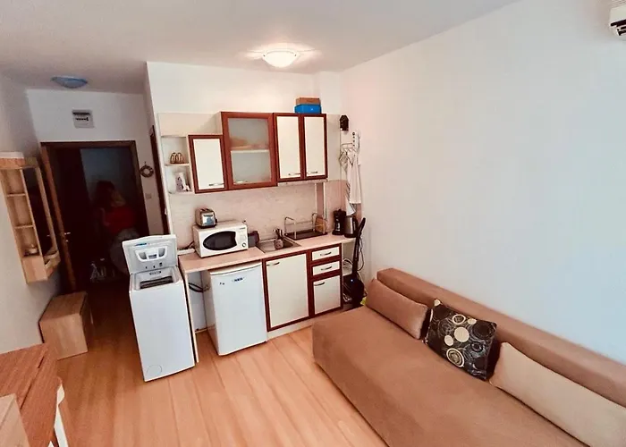 Sunny Day 6 11 * ساني بيتش